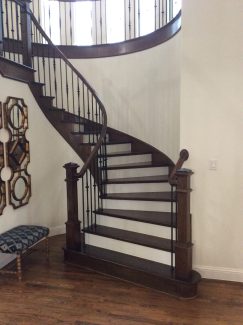 Traditional Full Oak Tread with Painted Risers