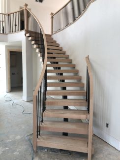 Curved Staircase - Mono-Stringer, White Oak Box Treads