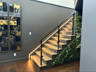 Glass Railing - Custom Starphire Glass Panels, Texas Best Custom Homes. White Oak Staircase